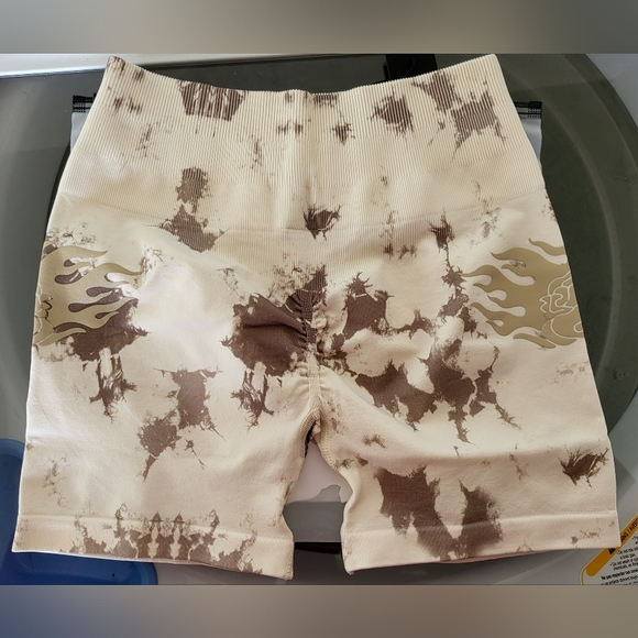 Civil Regime Kelly Seamless Shorts & Bra (Combo) - Picture 6 of 16